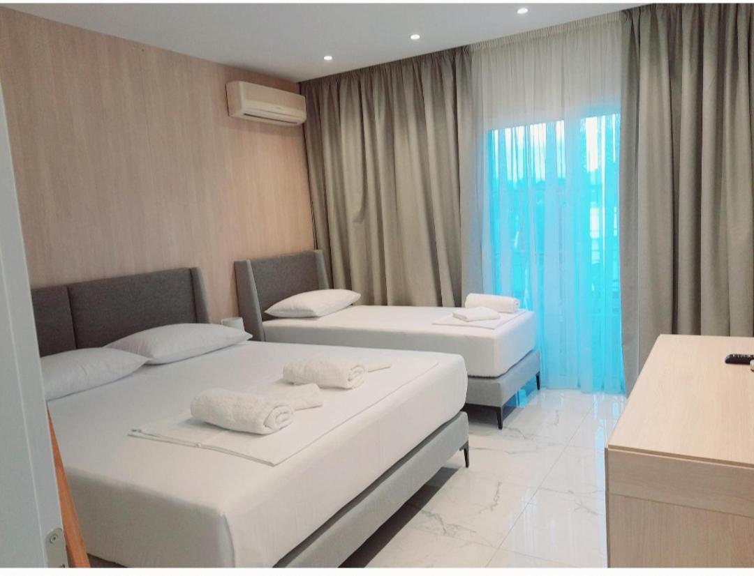 Gb Lodge Ksamil
