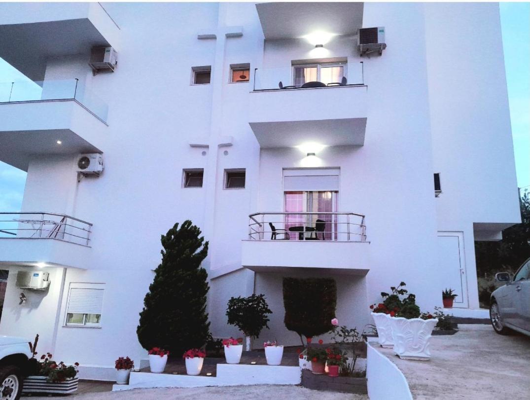 Lodge Gb Ksamil